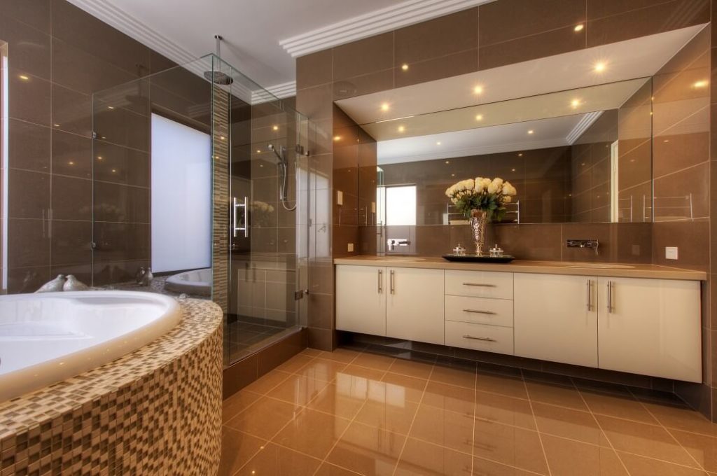 luxurious bathroom