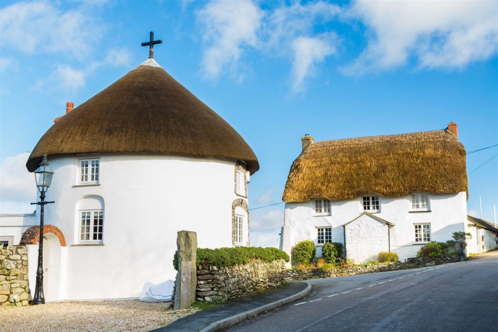 Circular English Cottage in Veryan, Cornwall