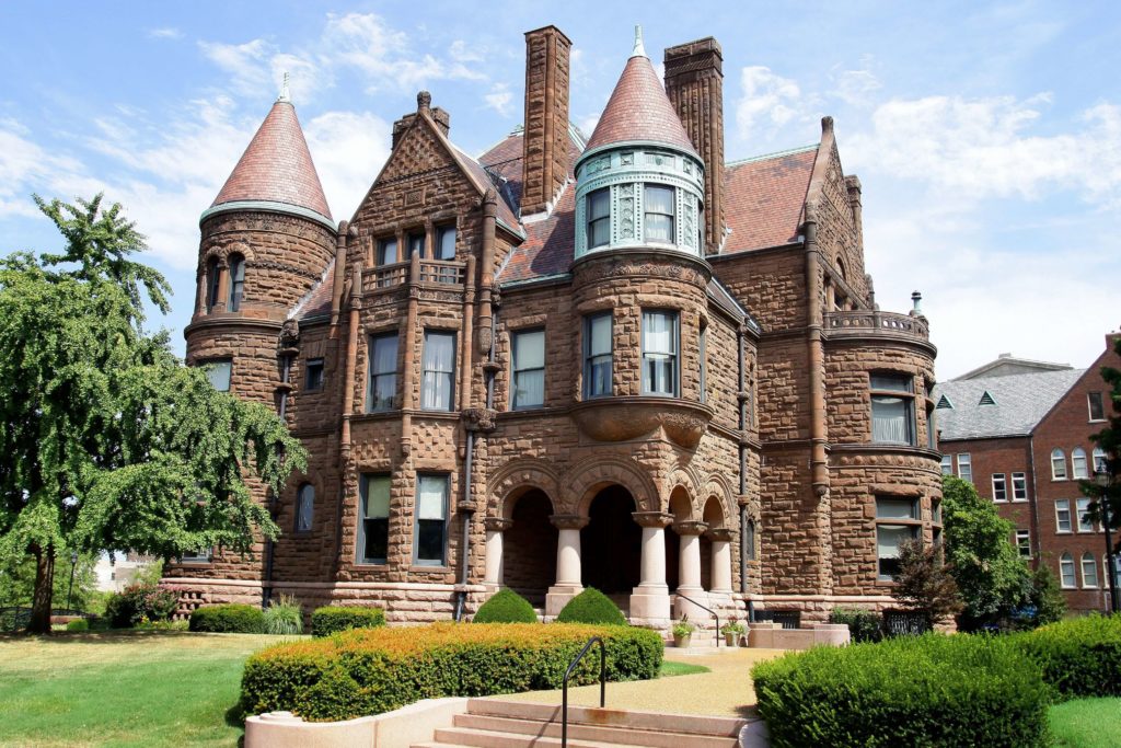 Richardsonian Romanesque  style house