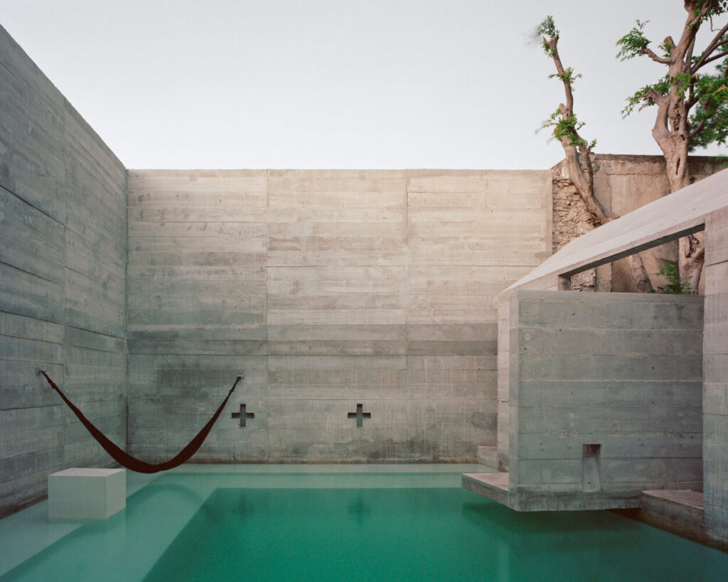 Merida House swimming pool