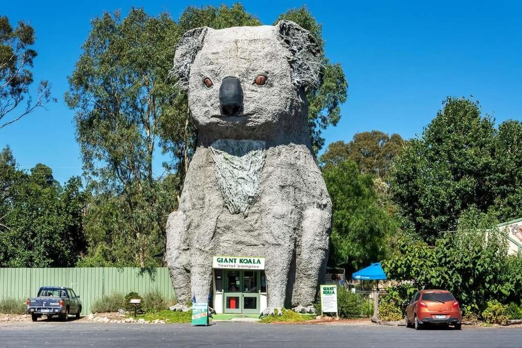 Giant Koala Tourist Complex