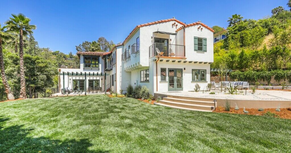 Vince Vaughn's Former Los Angeles House exterior
