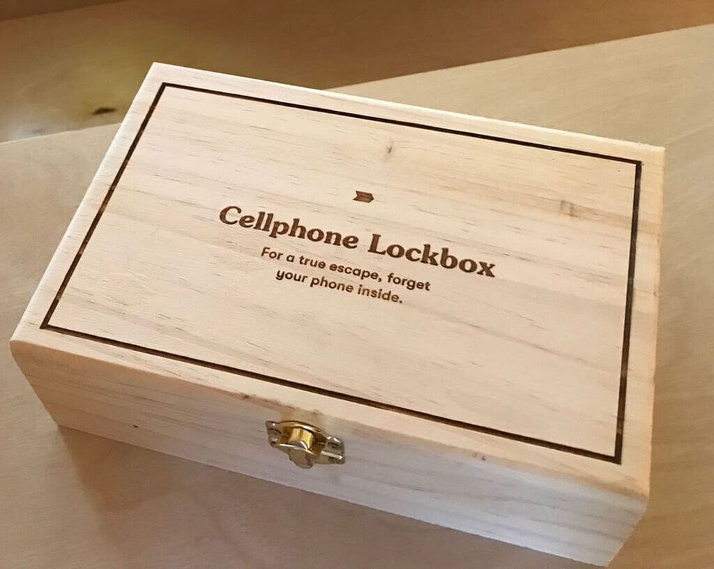 chellphone lunchbox