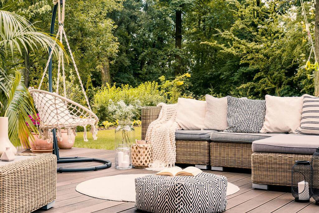 Create a Chill-Out Zone & Soak up the Greenery