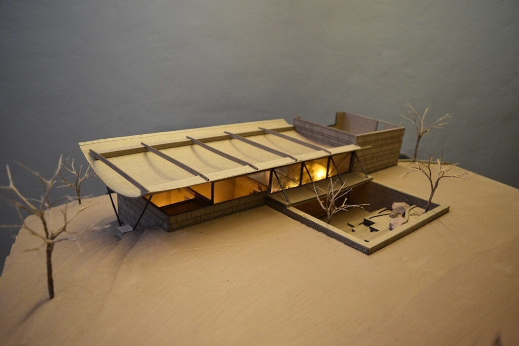 Model idea of the cove house by red brick studio