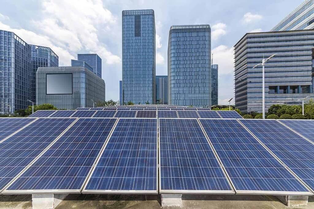 Large-Scale Commercial Buildings Can Use Solar Panels