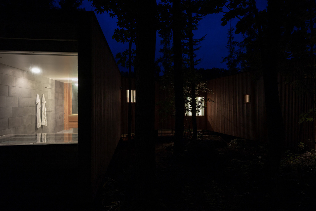 House in the Forest by Florian Busch Architects