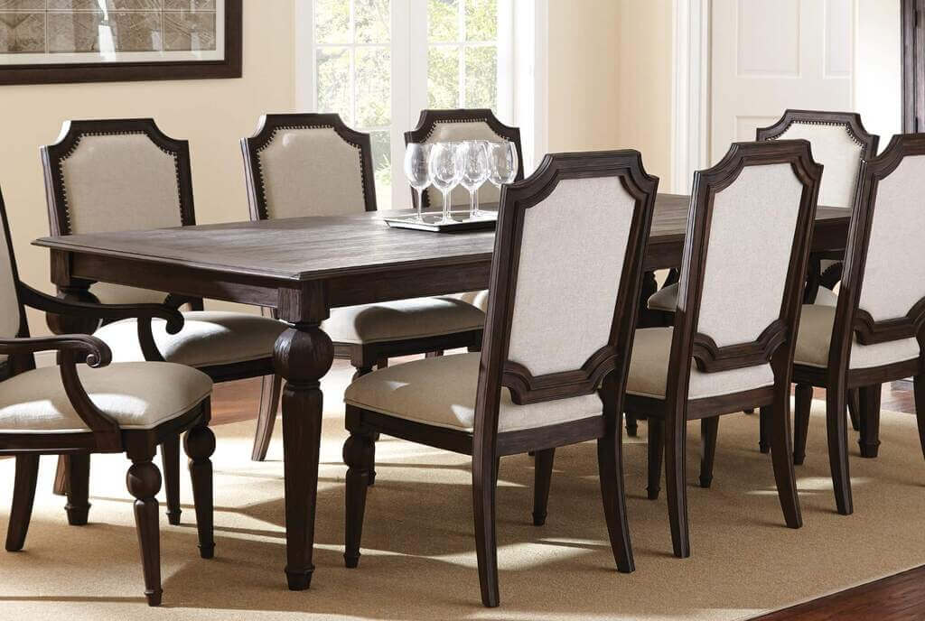 Traditional Style Dining Table