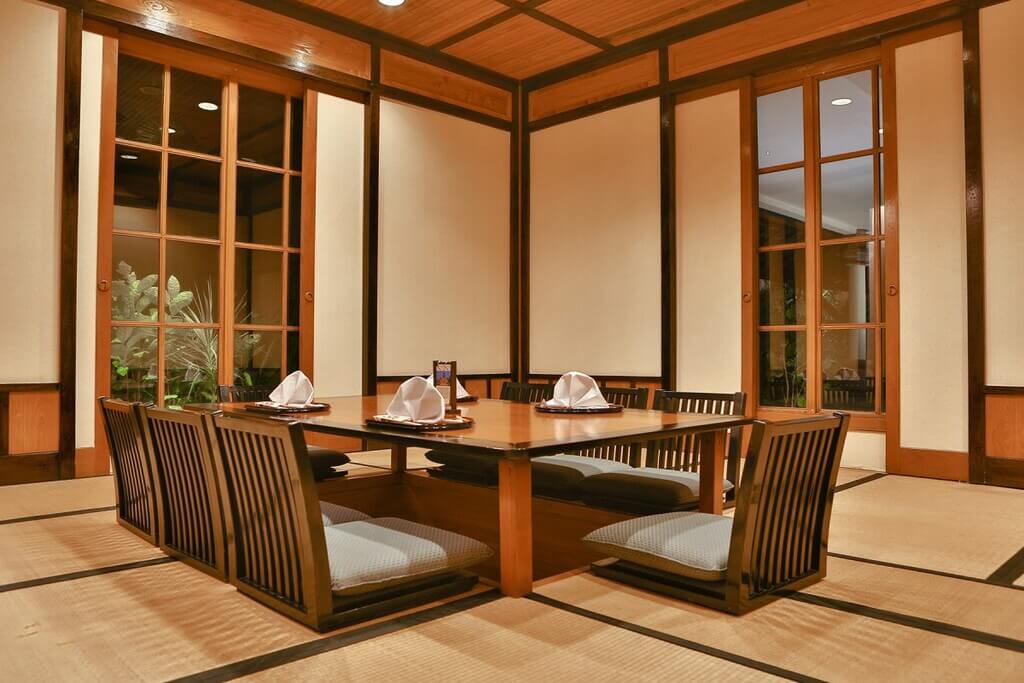 Japanese Style Dining Table