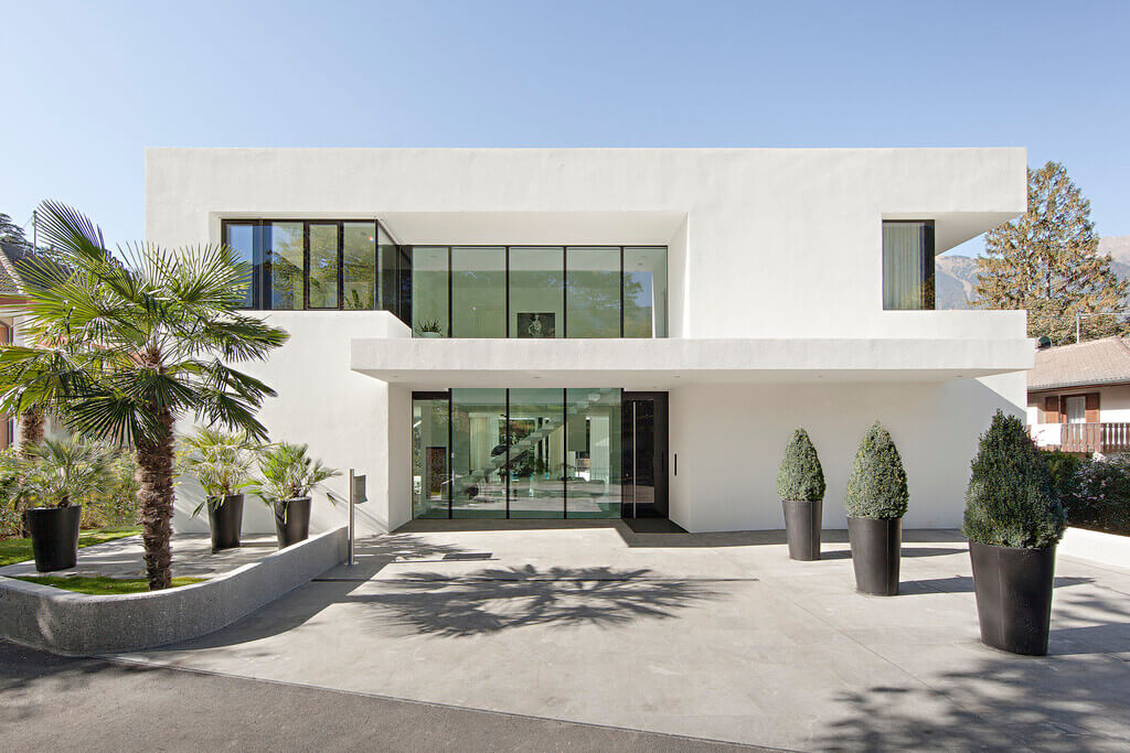 Front view of House M – Merano, Northern Italy