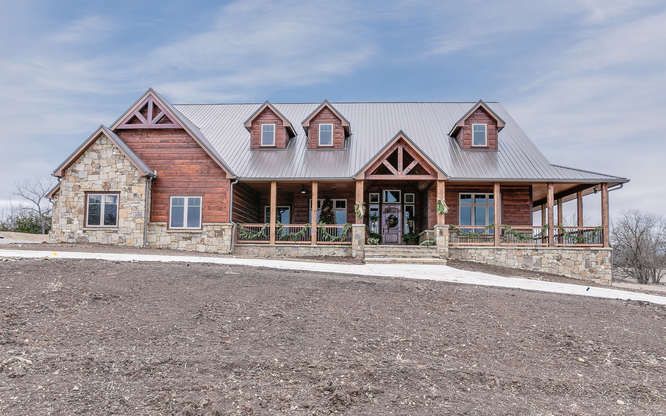what is a barndominium