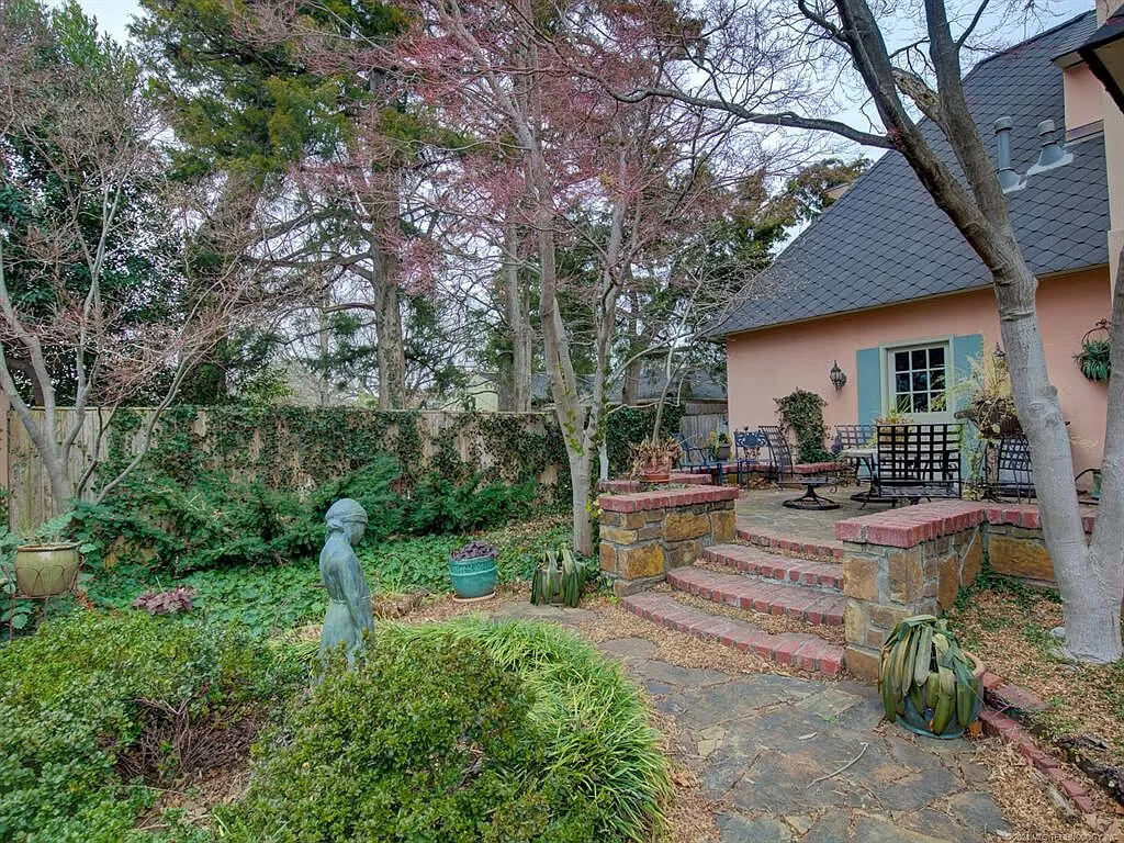 Storybook Style House Garden 