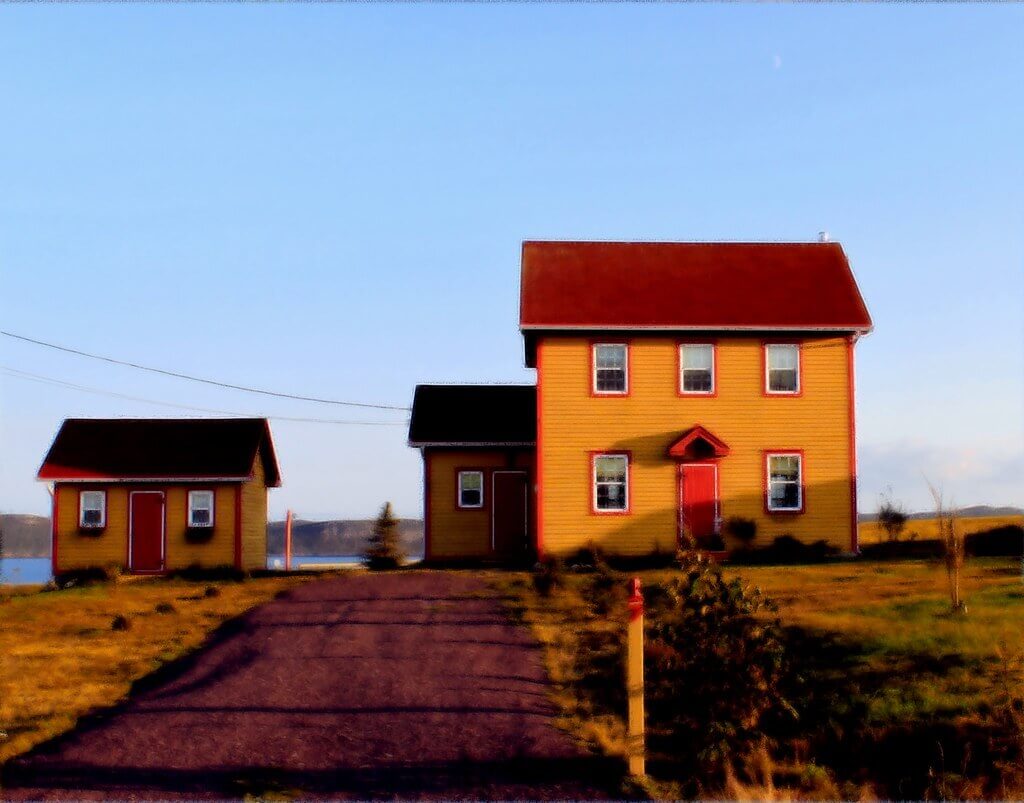 Fun Facts About Saltbox Houses