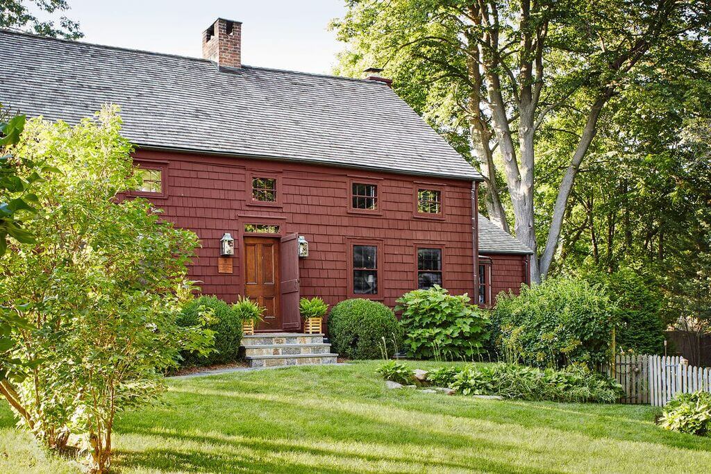 Features of a Saltbox House