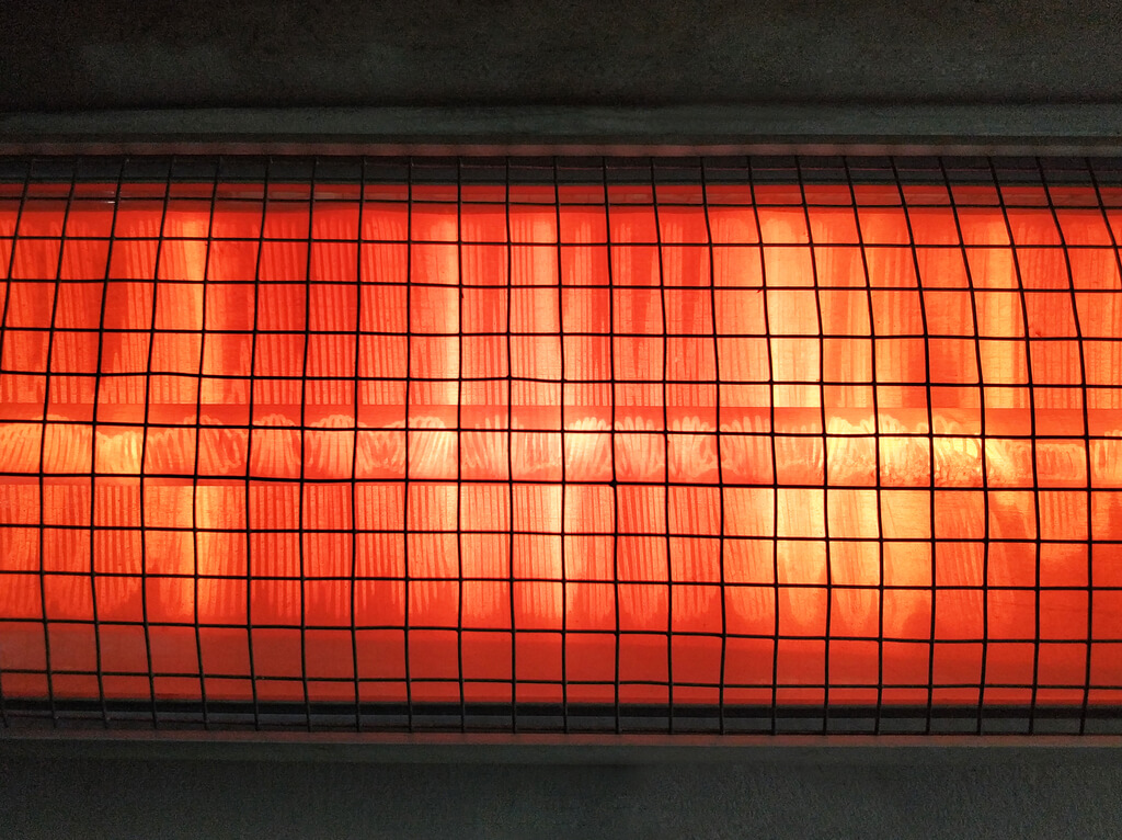 Infrared space heater work silently