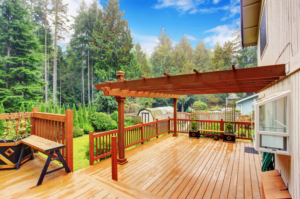 Choose right wood for unpredictable weather