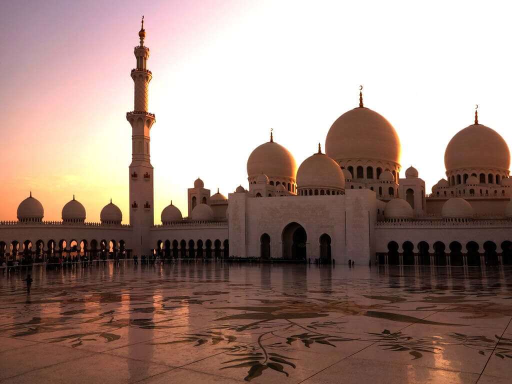 Abu Dhabi's Sheikh Zayed Mosque