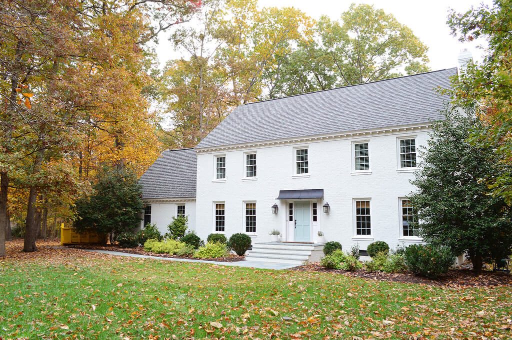 Join the Trend of White-Painted Brick Houses