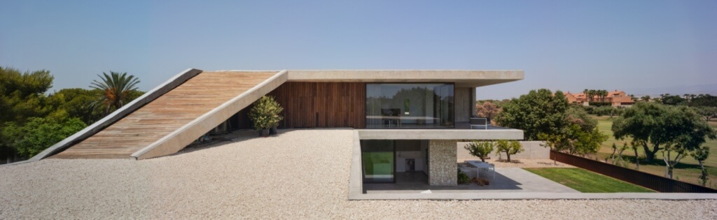 Spanish Concrete House with Golf Court in the Neighbourhood
