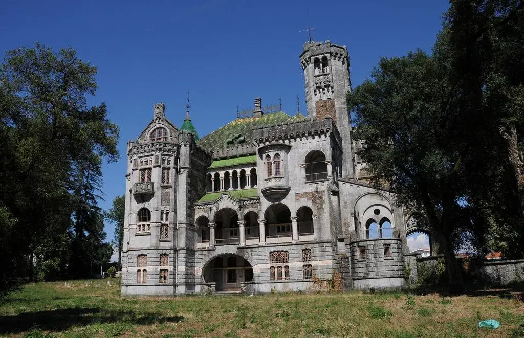 Castelo da Dona Chica, Portugal