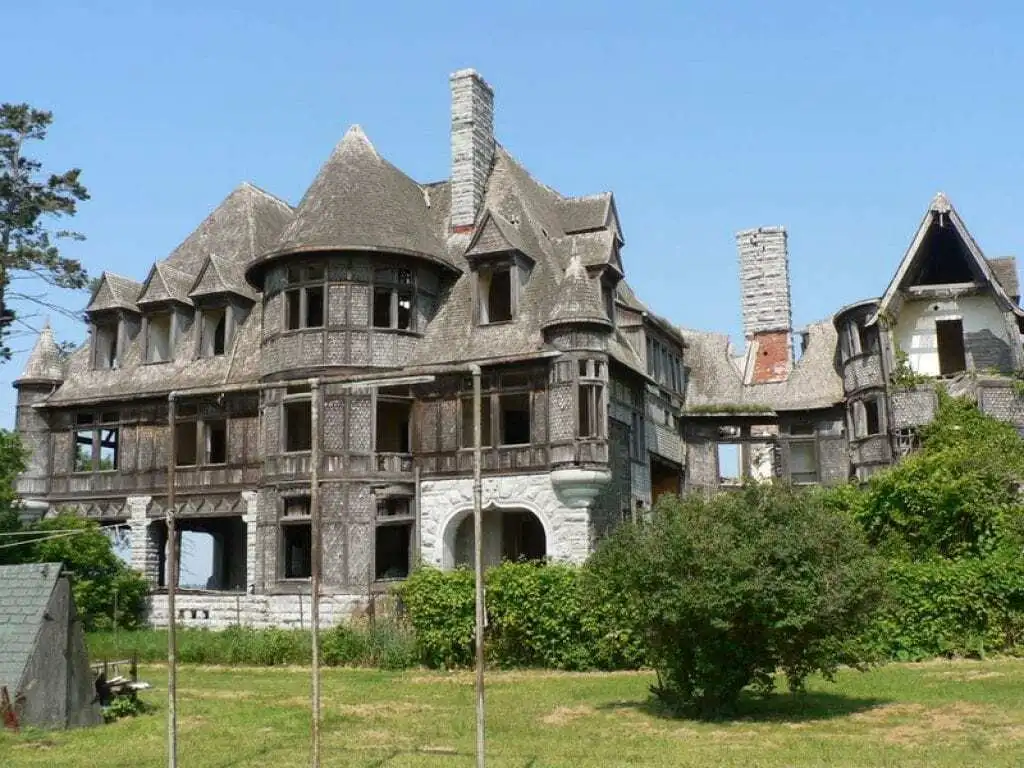 Carleton Island Villa, New York