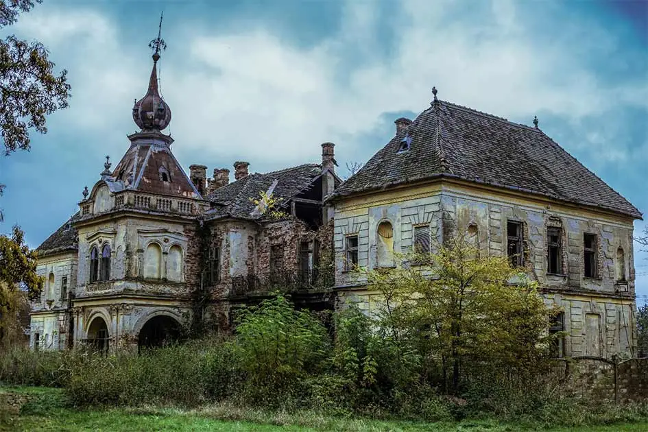 Bissingen Castle, Serbia