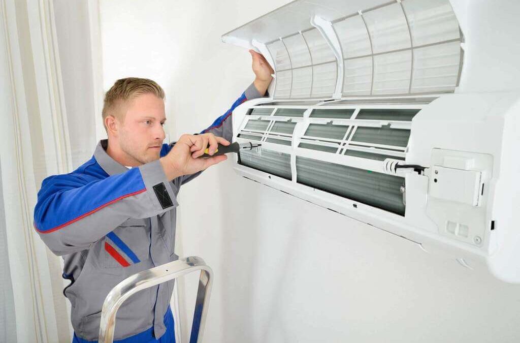 Essential Tips for Hiring an Air Conditioner Specialist