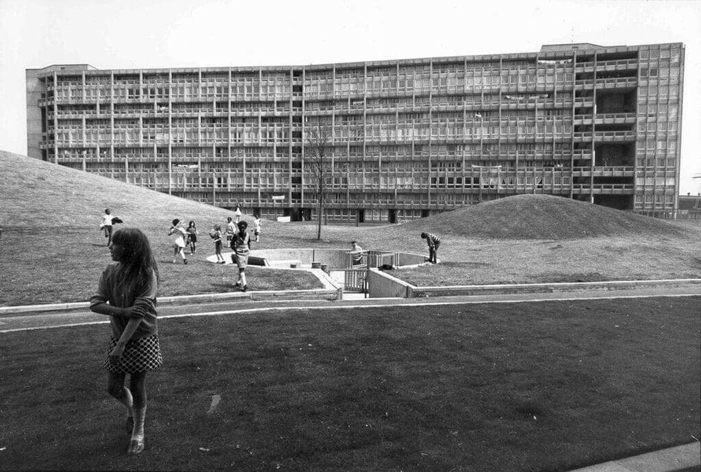 Robin Hood Gardens by Alison and Peter Smithson