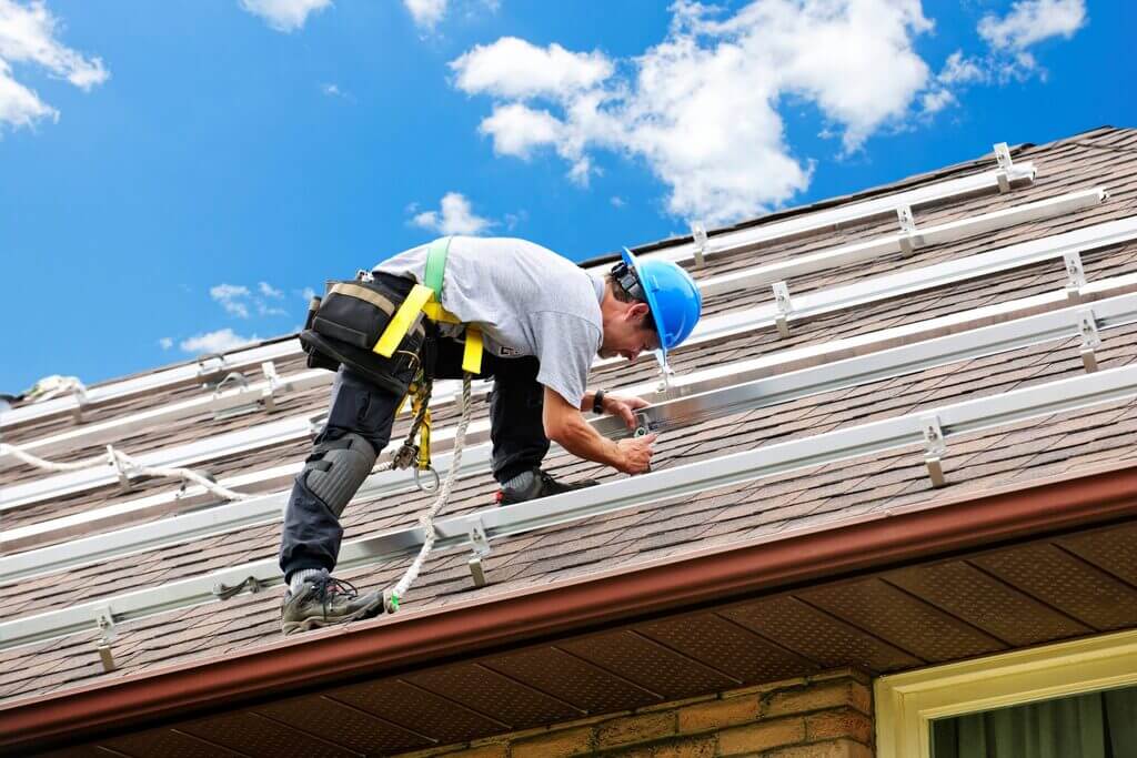 Comparison of the Best Roofing Companies in Seattle