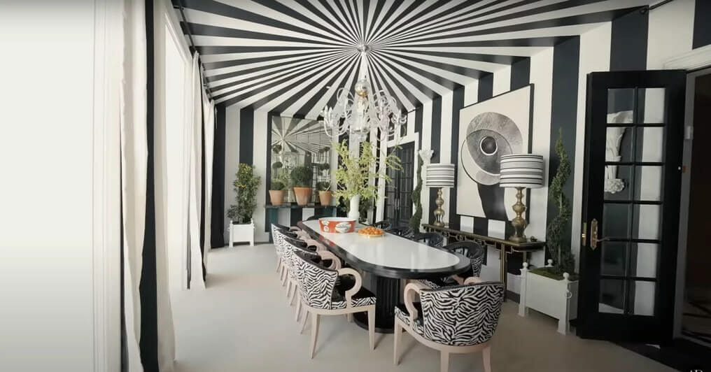 Dining Pavilion Of Rupaul House