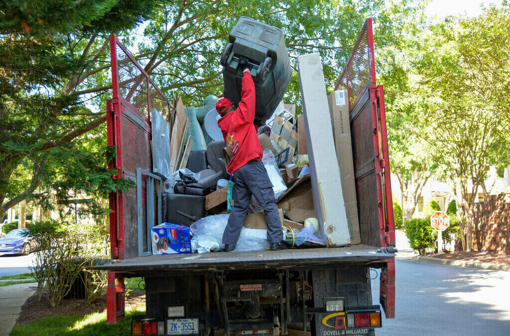 Why Hiring a Junk Removal Service Is Worth It