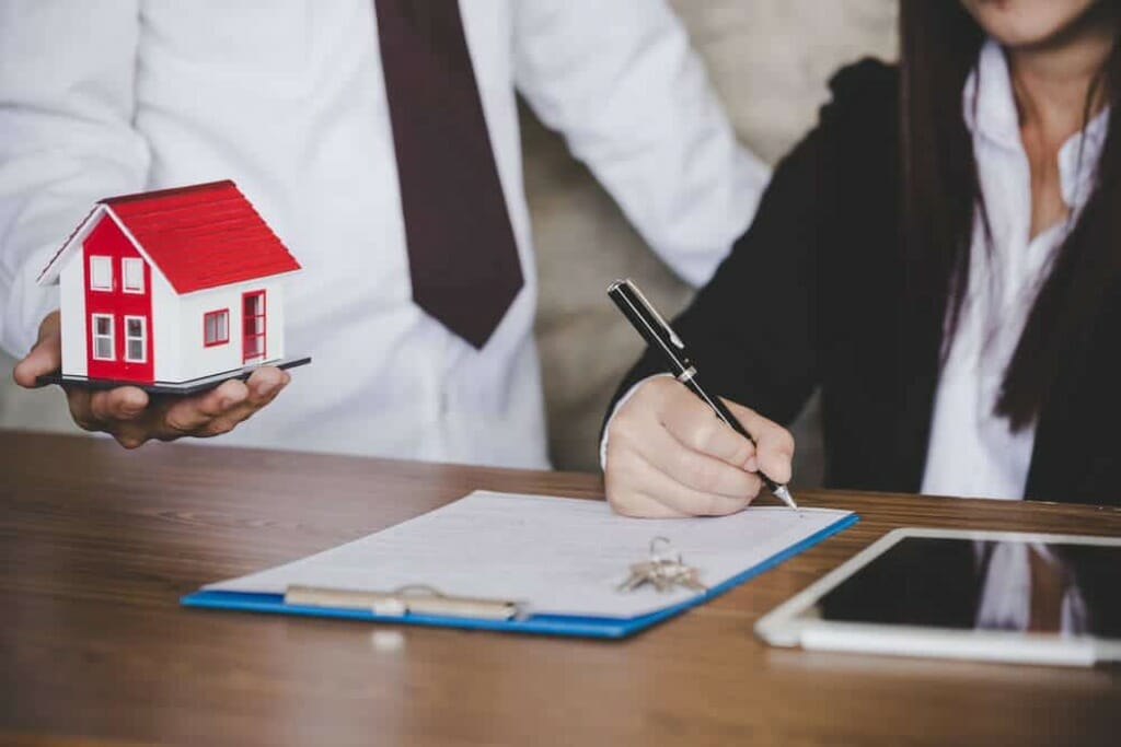 Why Buyers Might Be Hesitant to Sign Contracts 