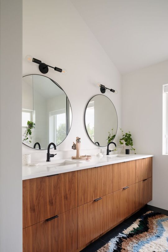 Crisp White Countertop