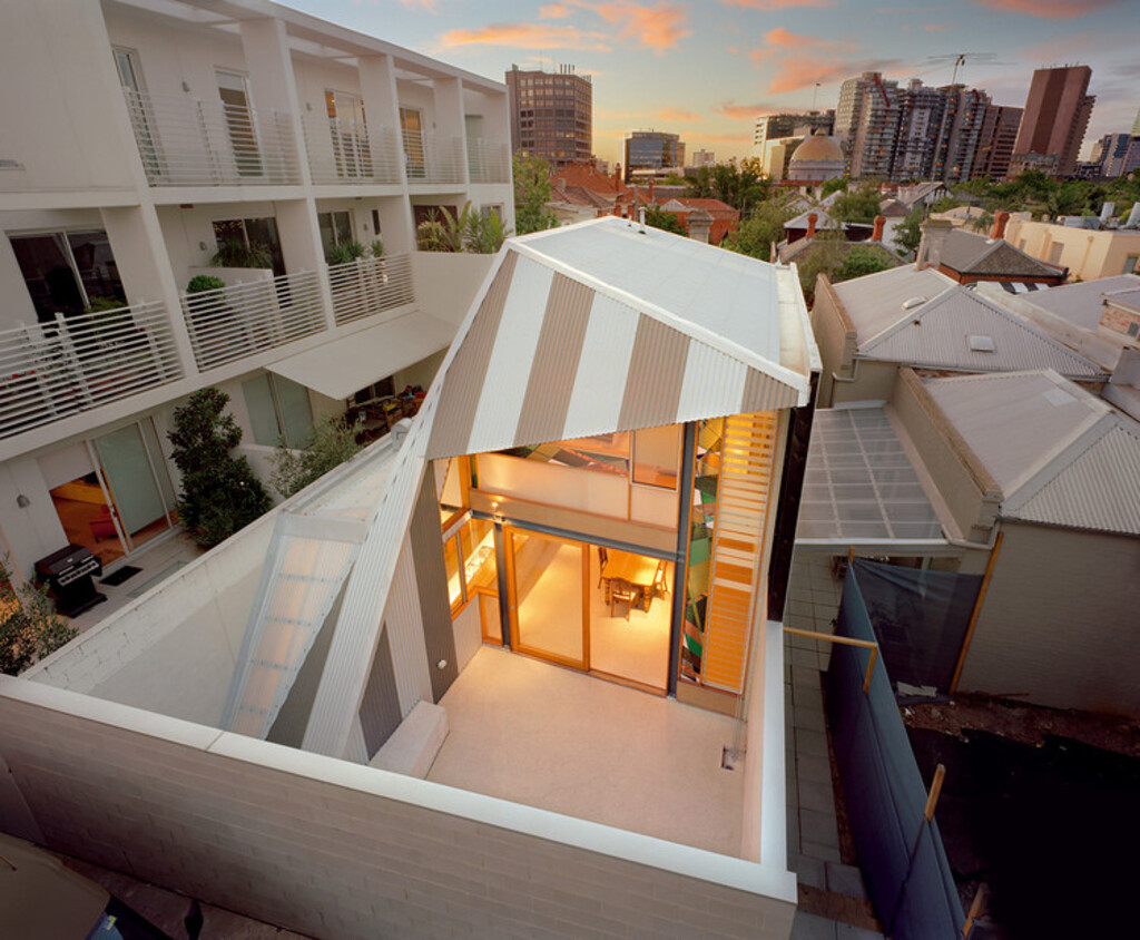 Fiona Winzar Architects’ The Eyelid House