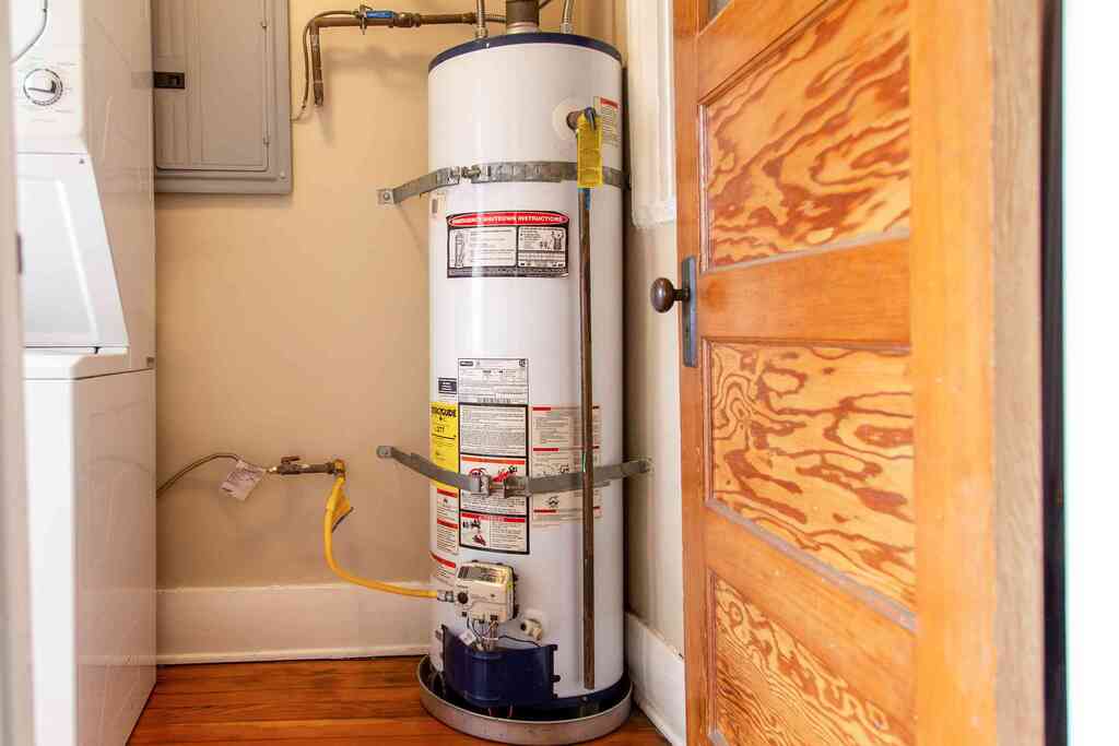 Direct vent water heater