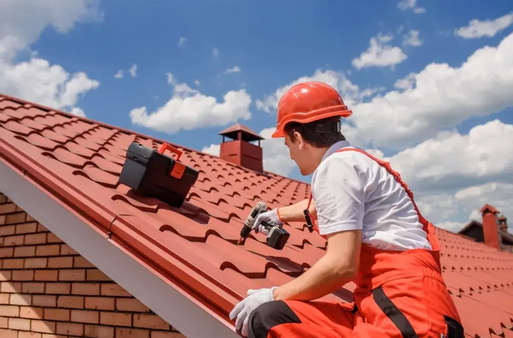 10 Reasons to Call an Emergency Roofing Service