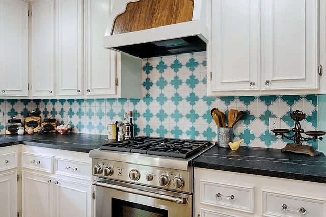 Unique Backsplash