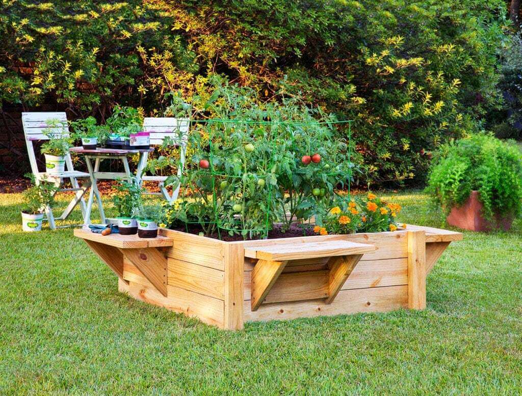 Garden Raised Bed with Seating