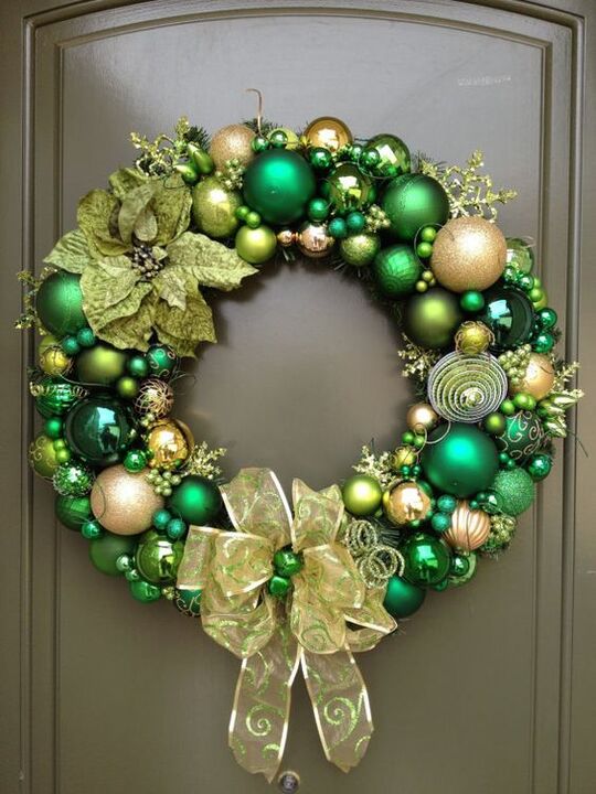 Green Ornament Wreath