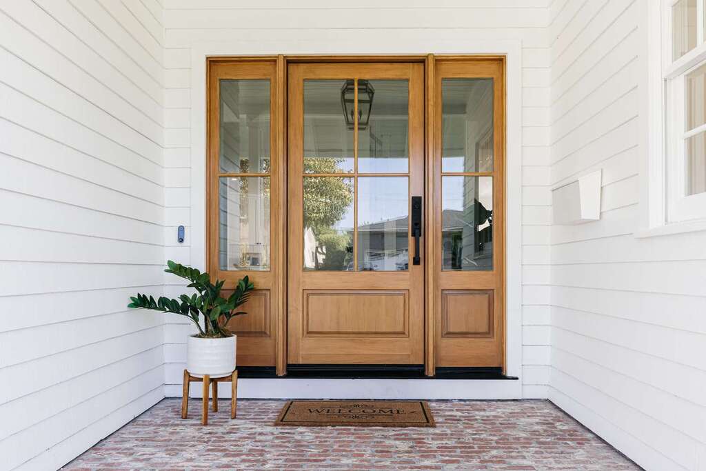 Factors To Consider When Buying Doors