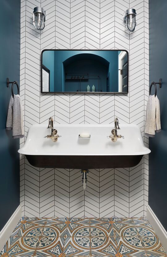 Mix and Match Tile bathroom