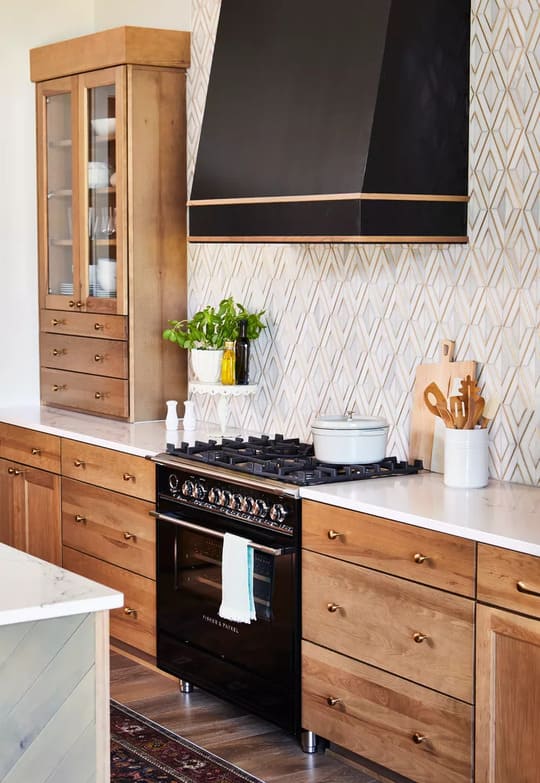 Woody Kitchen Cabinets