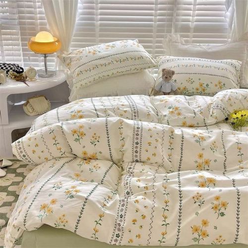 Floral bedding set