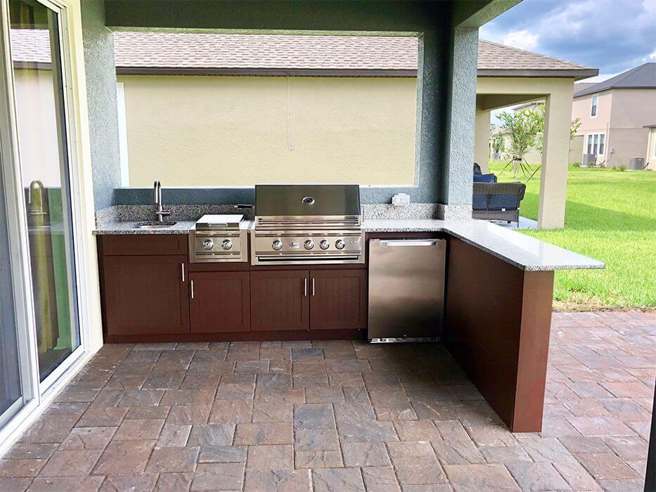 L Shaped Outdoor Kitchen