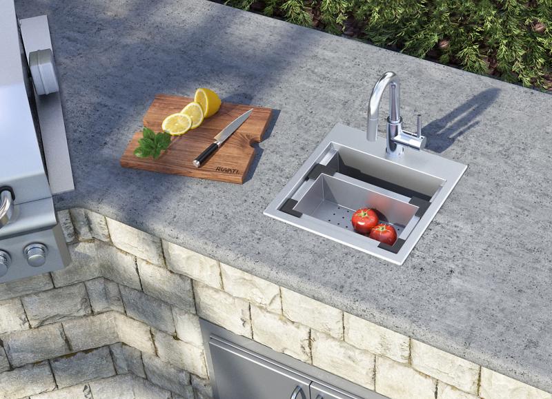 Outdoor Kitchen with Sink