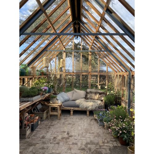 greenhouse sunroom