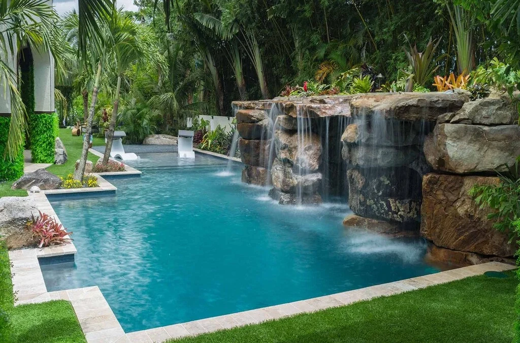 National vs. Local: Best Custom Pool Builder for You